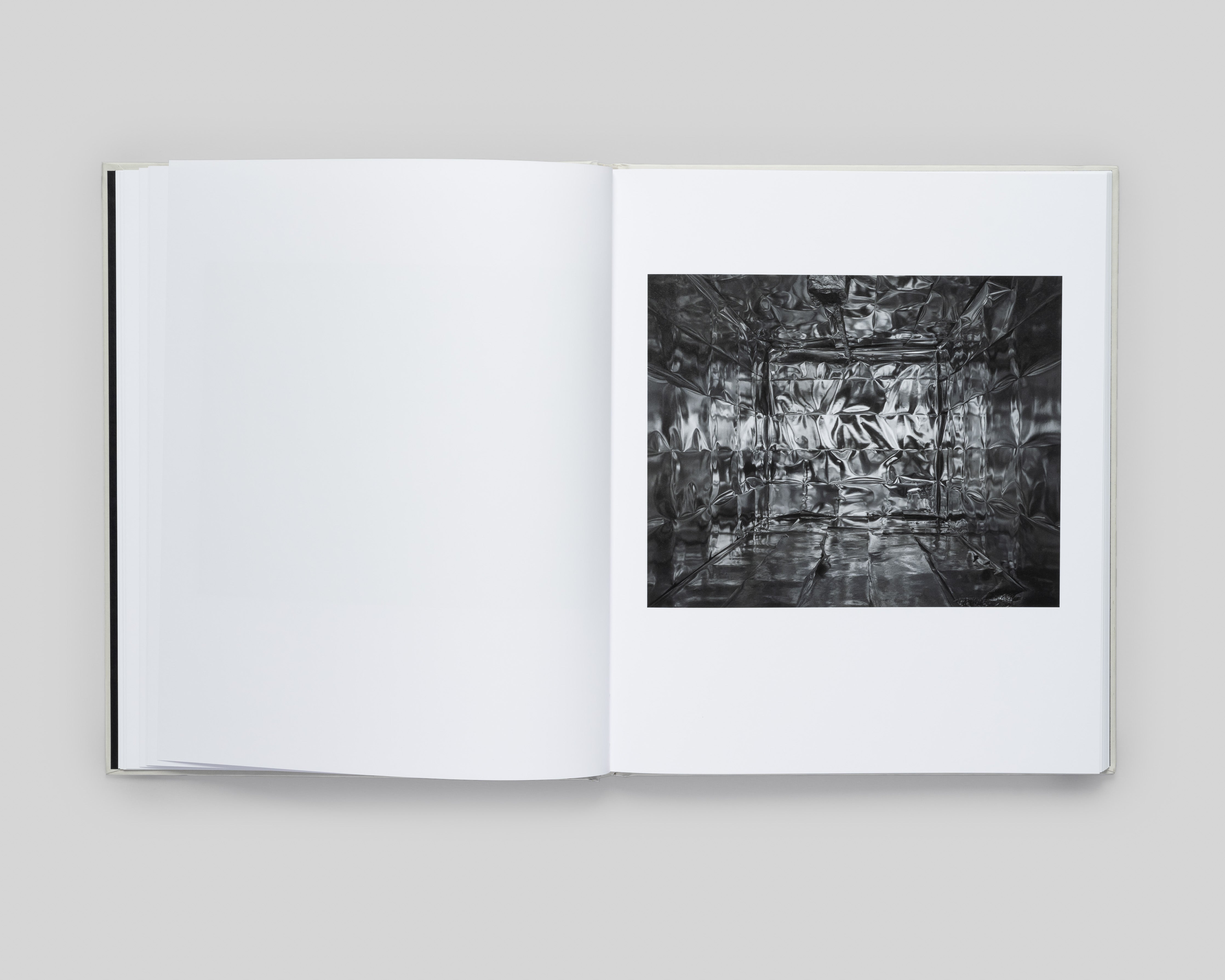 The Crisis Tapes - Special Edition / Charlie Simokaitis