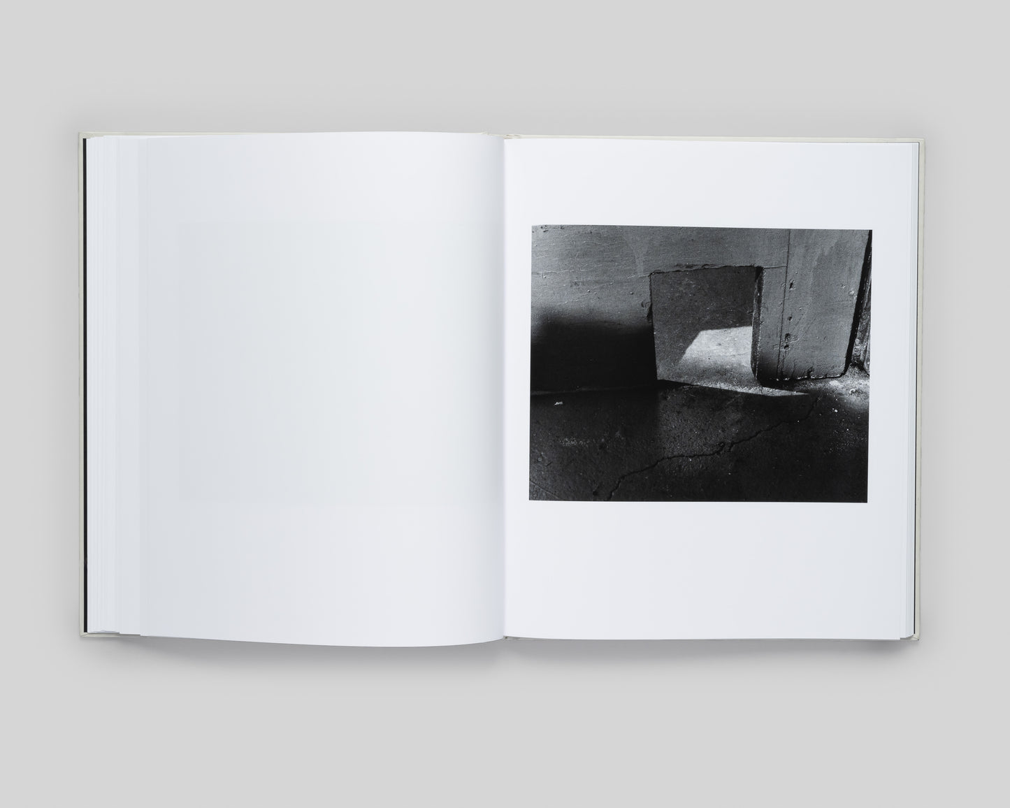 The Crisis Tapes - Special Edition / Charlie Simokaitis