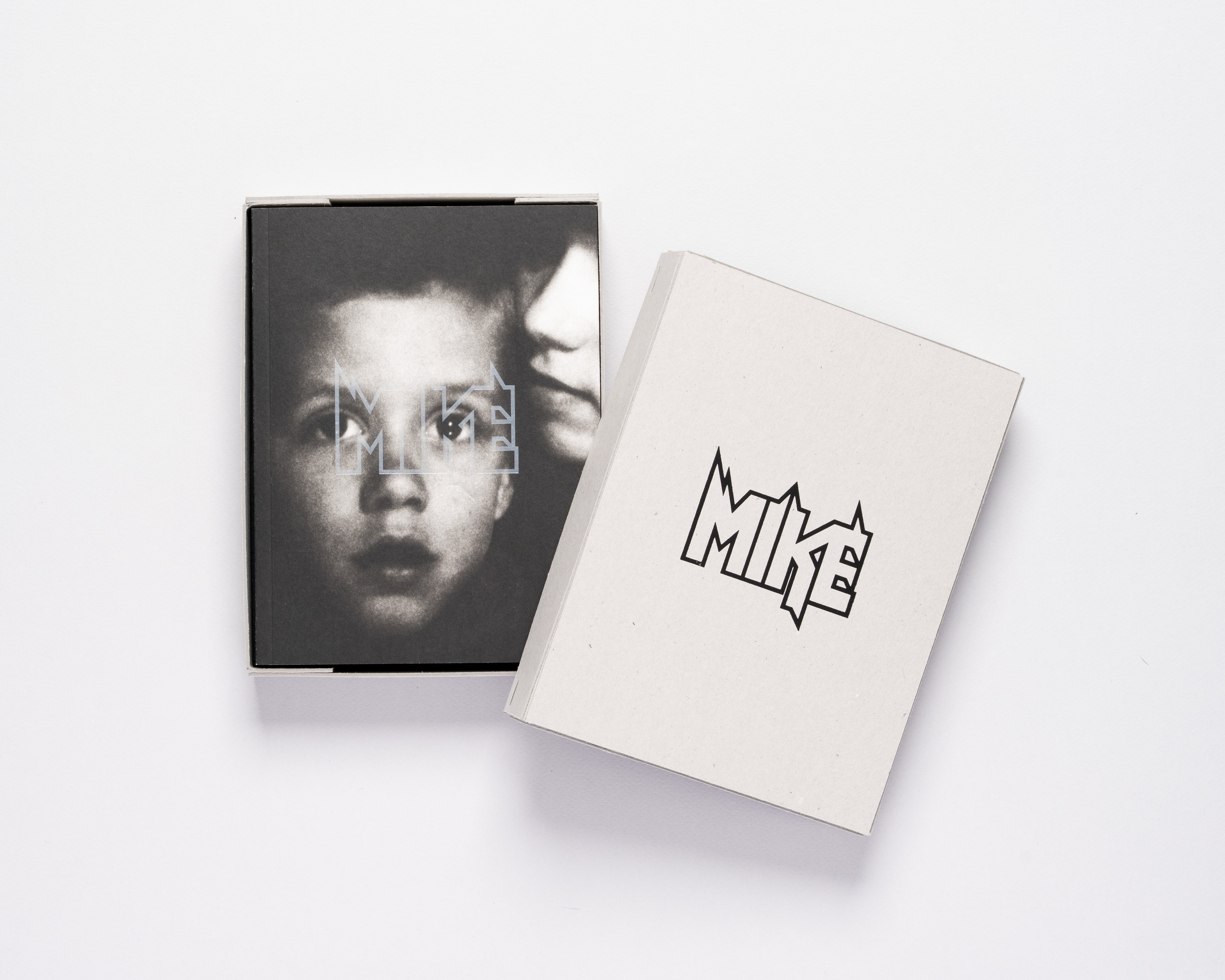 MIKE - Special Edition Box Set / Elijah Howe