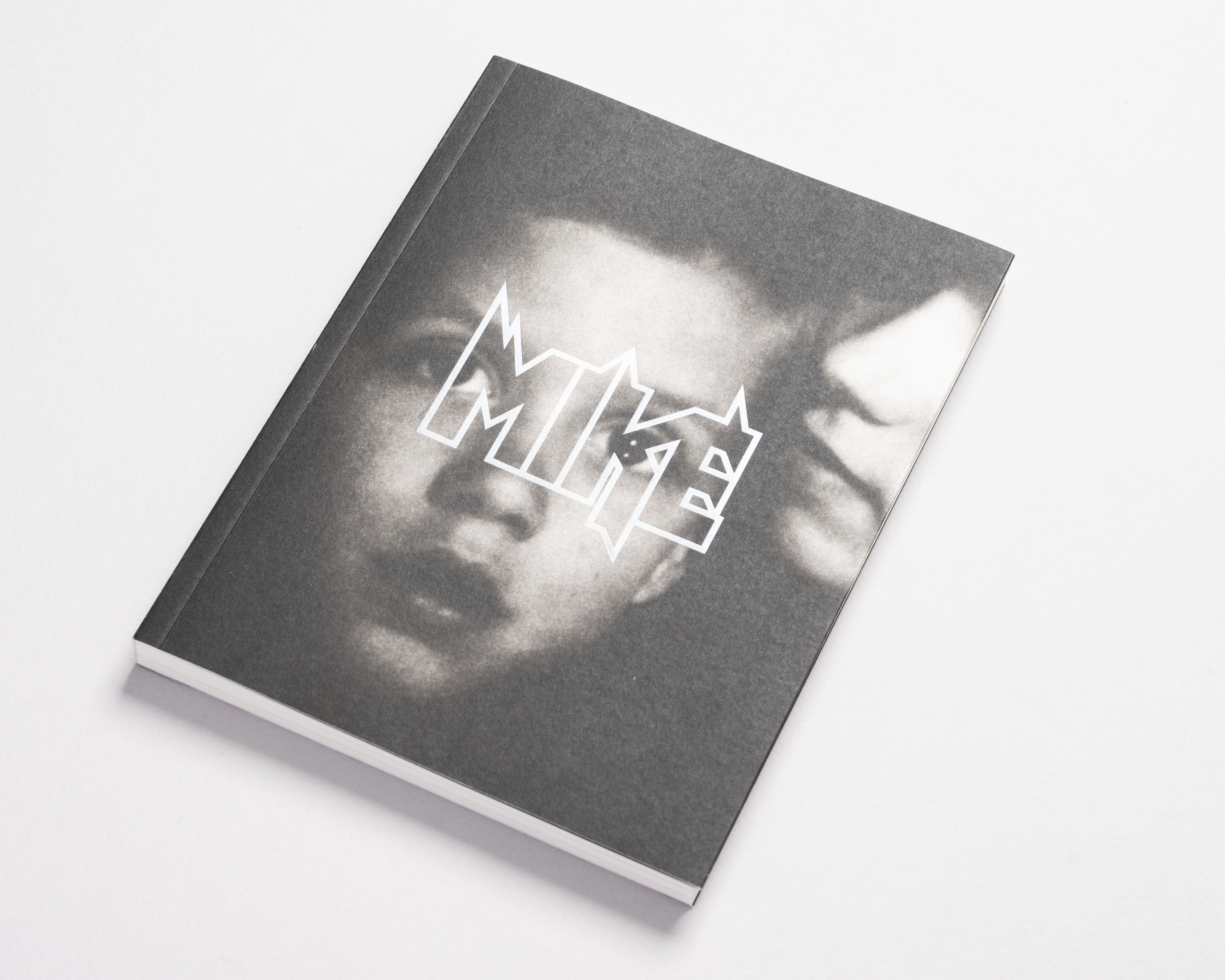 MIKE - Special Edition Box Set / Elijah Howe